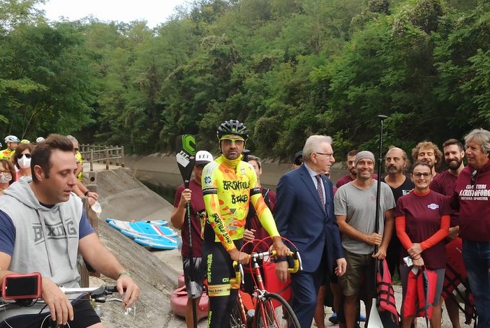 Slow Villoresi, ciclisti e canoisti raccontano alla stampa il Villoresi ‘lento’ Slow Villoresi, ciclisti e canoisti raccontano alla stampa il Villoresi ‘lento’