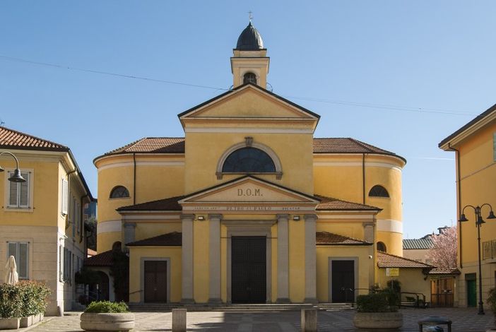 Corsico, ladro in chiesa: 84enne lo insegue, i Carabinieri lo arrestano