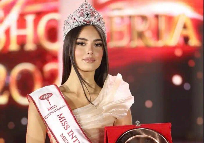 Da Magenta a Tokyo: la vittoria di Alessia a Miss International Albania, il sogno che diventa realtà