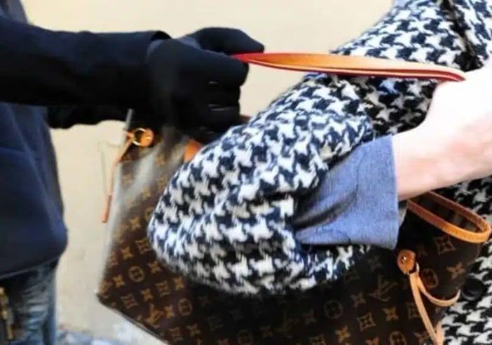 Scippi a Boffalora sopra Ticino: c’è un forte sospettato Scippi a Boffalora sopra Ticino: c’è un forte sospettato