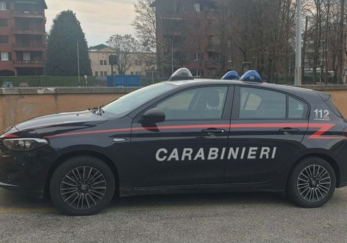 Magenta, si strappa il braccialetto elettronico e lo butta nel Naviglio: 60enne finisce a San Vittore