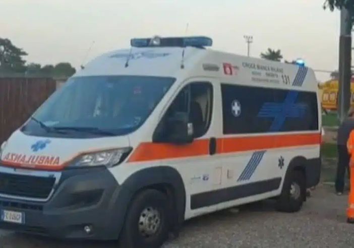 Abbiategrasso, scontro nella notte tra due auto: elisoccorso sul posto, quattro feriti Abbiategrasso, scontro nella notte tra due auto: elisoccorso sul posto, quattro feriti