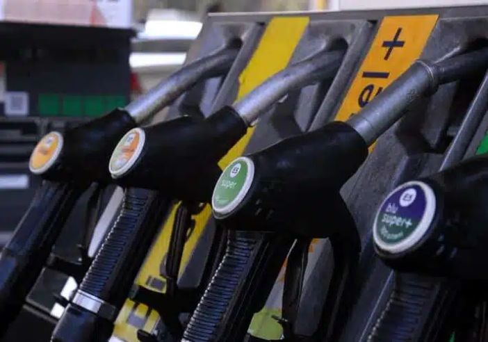 Carburanti: frode multimilionaria nel Milanese, sequestrati beni per oltre 23,5 mil di euro Carburanti: frode multimilionaria nel Milanese, sequestrati beni per oltre 23,5 mil di euro