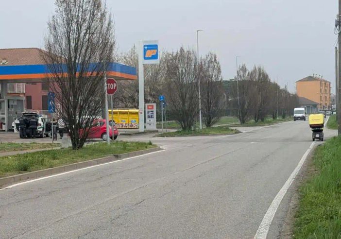 Magenta: scontro auto – motociclo in via Espinasse, postina al pronto soccorso