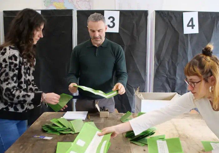 Referendum: in Lombardia e in Lomellina vince il SI’. Milano dice ancora NO Referendum: in Lombardia e in Lomellina vince il SI’. Milano dice ancora NO