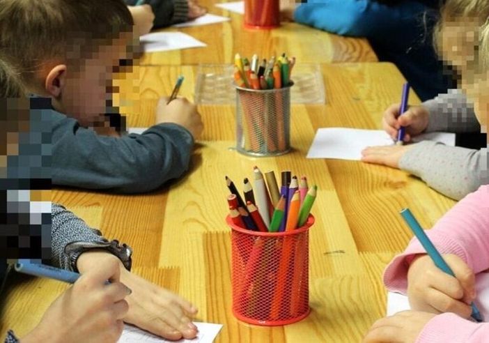 Abusi su bambini dell’asilo: maestro di religione condannato a 6 anni e 8 mesi Abusi su bambini dell’asilo: maestro di religione condannato a 6 anni e 8 mesi