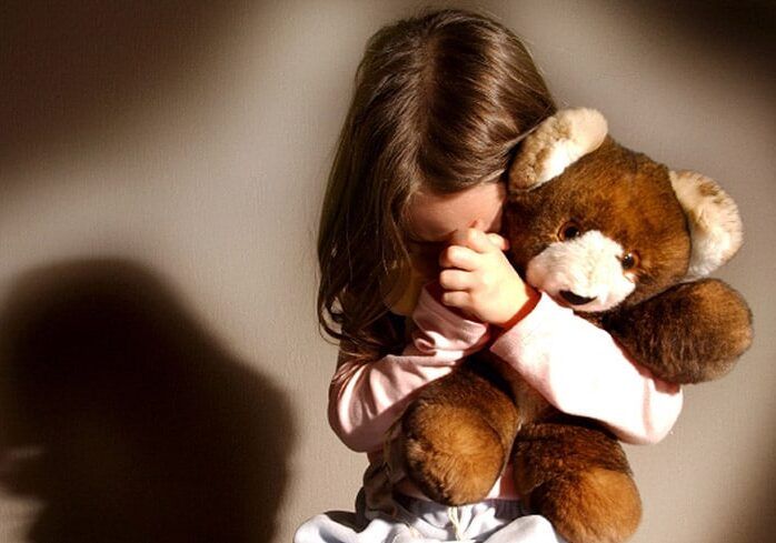 Abusi sessuali sulla figlia: 12 anni di galera a 47enne milanese