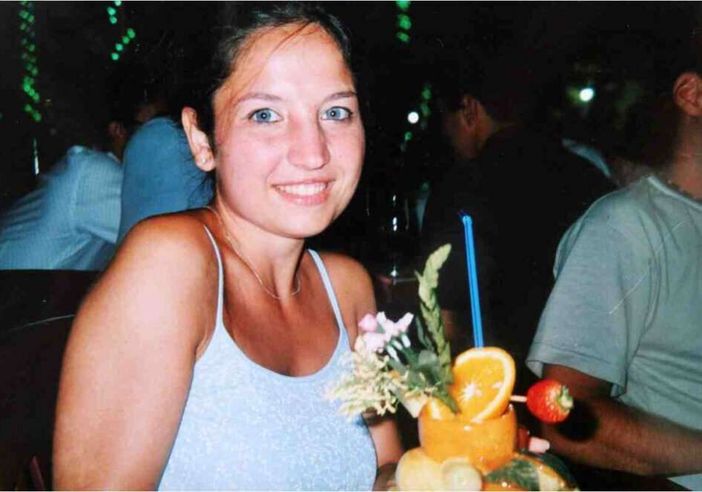 Delitto Garlasco, carabinieri a casa di Andrea Sempio e dei genitori: sequestrati pc e cellulari. Si cerca l'arma del delitto in un canale