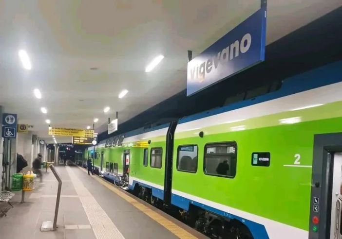 Milano-Mortara, è arrivato il "Donizetti": oggi alle 15 cerimonia con l’assessore Franco Lucente Milano-Mortara, è arrivato il "Donizetti": oggi alle 15 cerimonia con l’assessore Franco Lucente