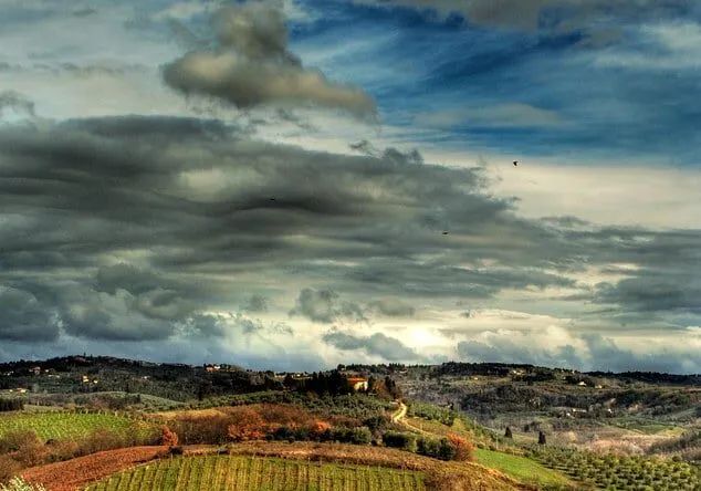 Meteo: la settimana comincerà con le nuvole, in Lombardia Meteo: la settimana comincerà con le nuvole, in Lombardia