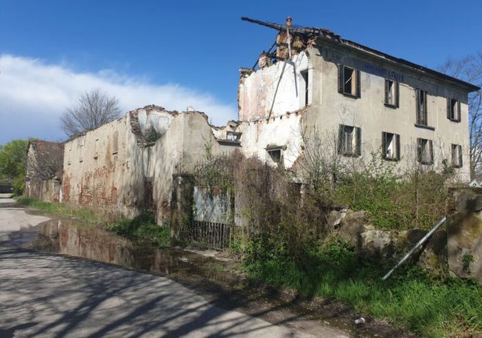Boffalora sopra Ticino, la storica cascina Gambarina a rischio crollo, risale alla fine dell’800