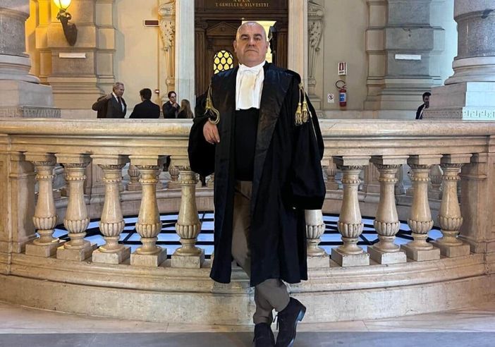 Magenta: violenza sessuale in un bar di via Roma, giovane assolto perché il fatto non sussiste