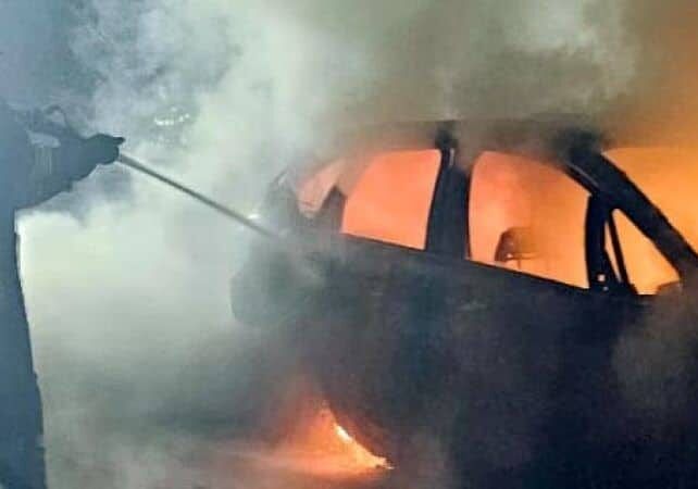 Abbiategrasso: incendiano l’auto della ex, assolti perché il fatto non sussiste Abbiategrasso: incendiano l’auto della ex, assolti perché il fatto non sussiste