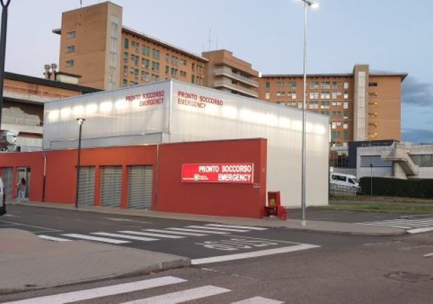 Magenta: grave malore mentre si torva all’edicola dell’Iper, 84enne in codice rosso