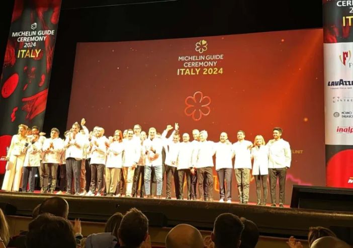 Guida Michelin 2024: sette nuove Stelle in Lombardia, confermate le Tre Stelle a Bartolini, Vittorio e Pescatore