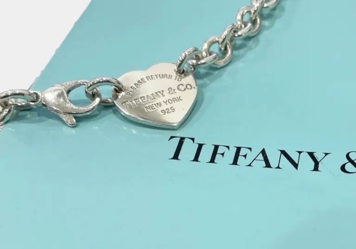 Milano, Tiffany in Galleria (per 3.6 milioni)