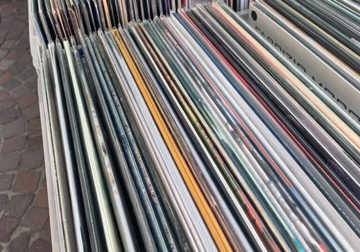 A Siziano la mostra mercato del disco e cd per hobbisti