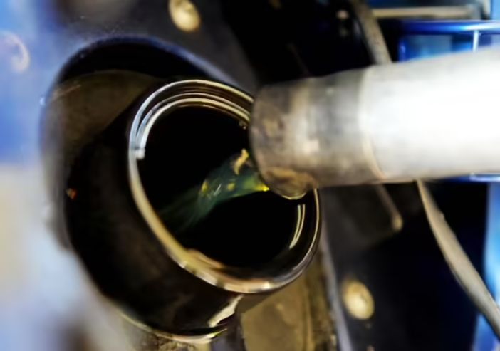 Abbiategrasso, il trattore rompe il tubo di gasolio: scoperto un allacciamento abusivo Abbiategrasso, il trattore rompe il tubo di gasolio: scoperto un allacciamento abusivo