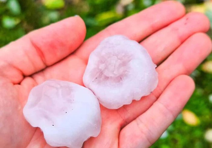 Forte grandinata su Milano, Abbiategrasso e l’Est Ticino