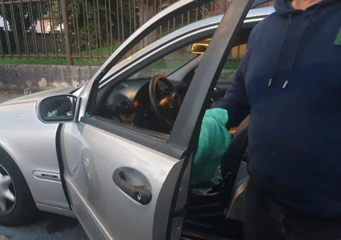 Magenta: vandalizzate le auto in sosta tra via Zara e via Porta Magenta: vandalizzate le auto in sosta tra via Zara e via Porta