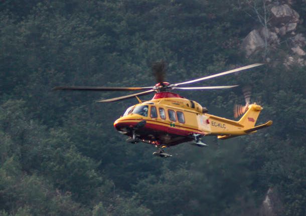 Incidente sul lavoro a Borgoticino, elitrasportato in codice rosso