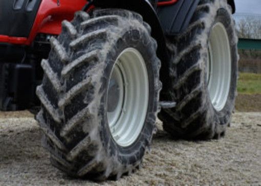 Candia: "vampiri" del gasolio prendono di mira due trattori Candia: "vampiri" del gasolio prendono di mira due trattori