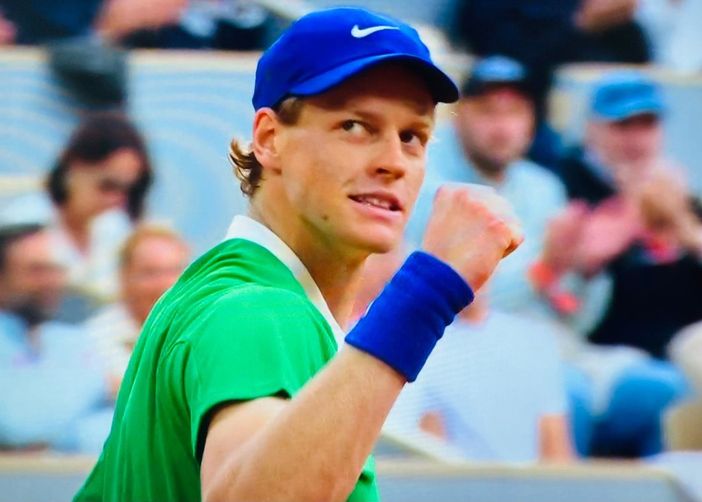 Sinner batte Bublik e raggiunge Musetti: dopo 65 anni due italiani in semifinale al Roland Garros