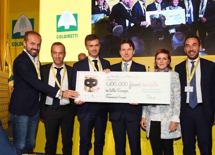 Consumi, petizione stop cibi falsi:​  raccolto 1,1 mln firme in Europa