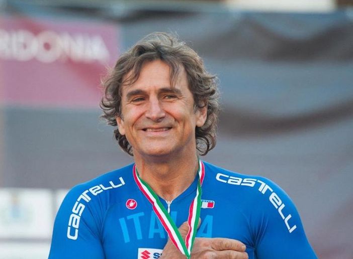 Zanardi, i medici hanno avviato il risveglio dal coma farmacologico