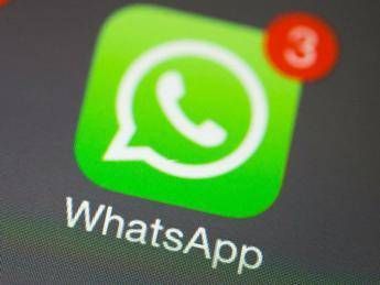 "Russia tenta di bloccare WhatsApp": la denuncia di Meta "Russia tenta di bloccare WhatsApp": la denuncia di Meta