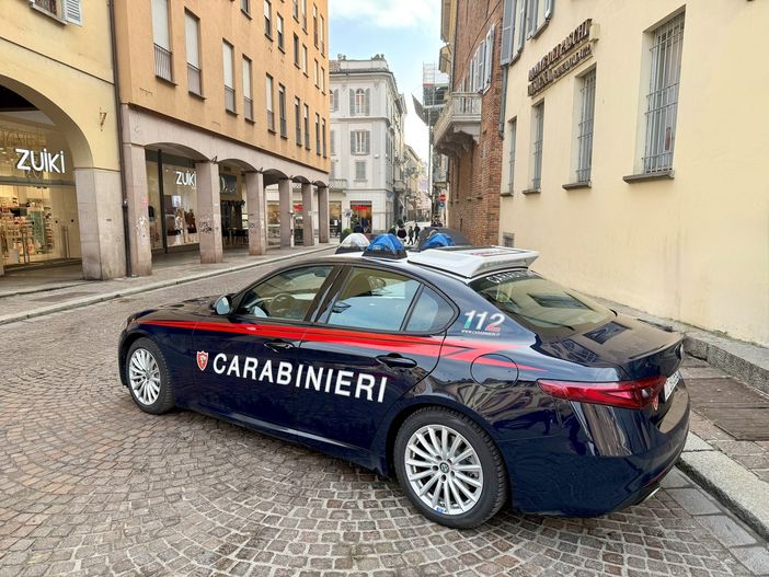 Albuzzano: stalking condominiale, per un 21enne scatta il divieto di dimora e avvicinamento Albuzzano: stalking condominiale, per un 21enne scatta il divieto di dimora e avvicinamento