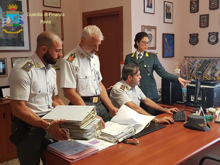 Vigevano: peculato e bancarotta fraudolenta, 5 indagati tra cui il sindaco Vigevano: peculato e bancarotta fraudolenta, 5 indagati tra cui il sindaco