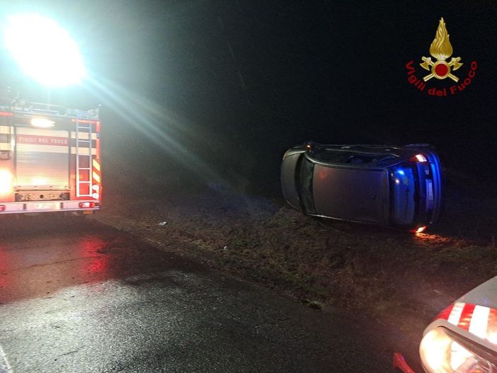 Cilavegna: esce di strada con l'auto sulla provinciale 6, ferita una 27enne Cilavegna: esce di strada con l'auto sulla provinciale 6, ferita una 27enne