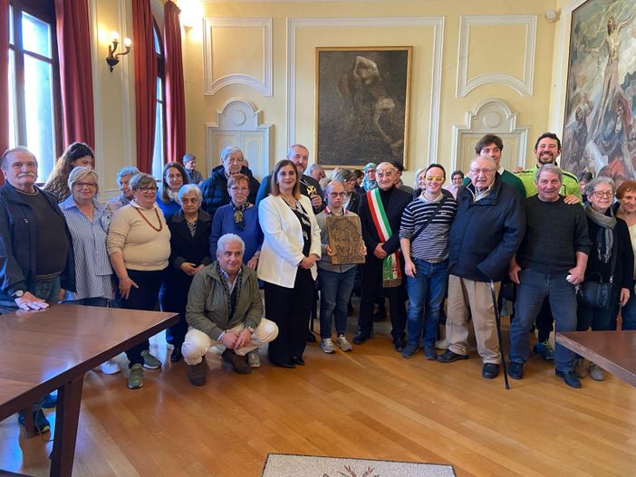 Mede: la Gran Croce 2024 assegnata ai volontari della Casa della Carità. Le immagini Mede: la Gran Croce 2024 assegnata ai volontari della Casa della Carità. Le immagini