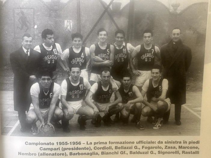 (Immagini tratte dal libro "Pallacanestro Vigevano - 50 anni di basket" di Antonio Inches) (Immagini tratte dal libro "Pallacanestro Vigevano - 50 anni di basket" di Antonio Inches)