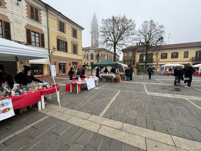 FOTONOTIZIA. Le immagini dei mercatini natalizi a Mede