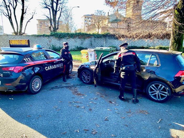 Oltrepò, controlli a tappeto dei carabinieri: sanzionate due persone al bar senza green pass. Tre denunce per guida in stato di ebbrezza Oltrepò, controlli a tappeto dei carabinieri: sanzionate due persone al bar senza green pass. Tre denunce per guida in stato di ebbrezza