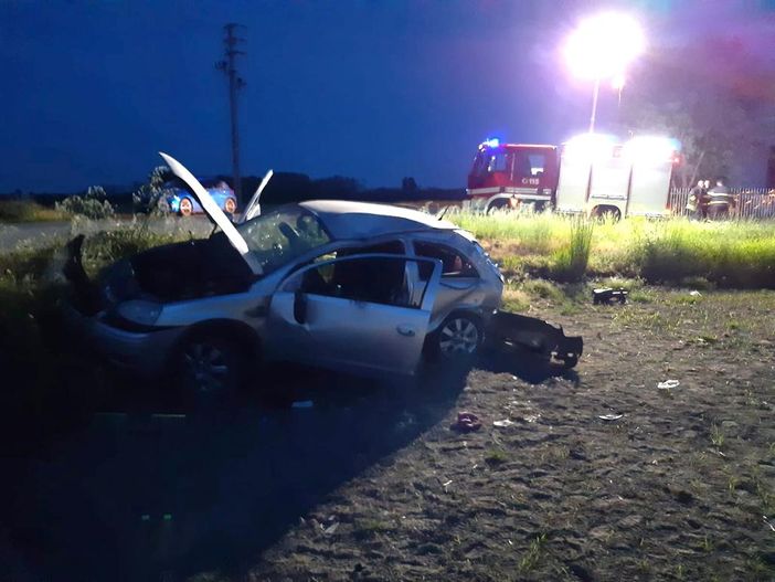 Borgo San Siro: esce di strada con l'auto, soccorsa una 50enne