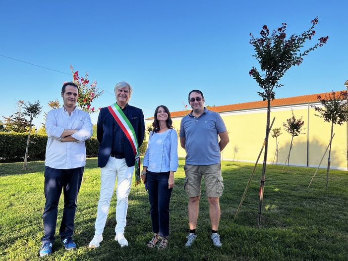 KSB Italia azzera le emissioni di CO2 anche grazie a nuovi alberi nel Bosco del Ricordo di Sannazzaro dè Burgondi KSB Italia azzera le emissioni di CO2 anche grazie a nuovi alberi nel Bosco del Ricordo di Sannazzaro dè Burgondi