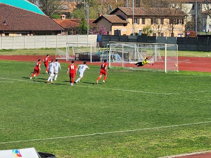 Appassionante la sfida playoff con l'Oltrepo (qui il 2-0 di Pedrabissi oggi su rigore contro la Virtus Binasco) a braccetto di Solbiatese e Club Milano al terzo posto a -8 dal Pavia secondo Appassionante la sfida playoff con l'Oltrepo (qui il 2-0 di Pedrabissi oggi su rigore contro la Virtus Binasco) a braccetto di Solbiatese e Club Milano al terzo posto a -8 dal Pavia secondo