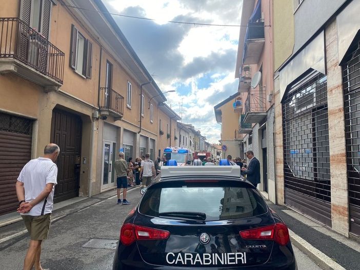 Tragedia a Gallarate: donna muore in una casa in fiamme