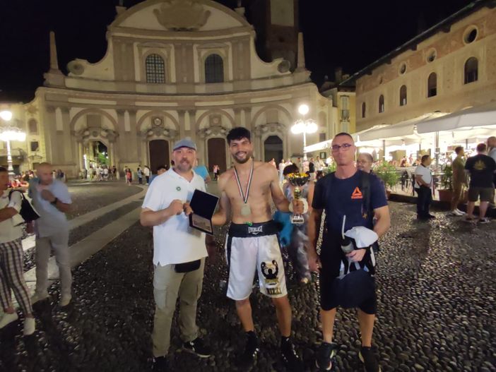 Vigevano: boxe in piazza Ducale, Alberto "The Gentlemen" Rizzi incanta il pubblico