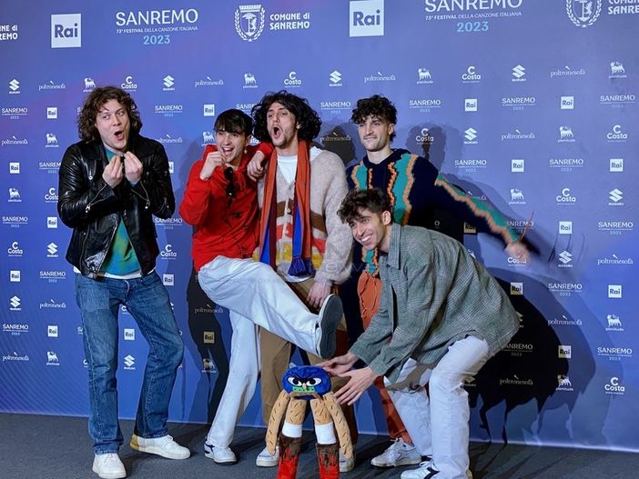 Sanremo 2023, il Premio Enzo Iannacci ai Colla Zio, "per la loro energia, simpatia e spontaneità" Sanremo 2023, il Premio Enzo Iannacci ai Colla Zio, "per la loro energia, simpatia e spontaneità"