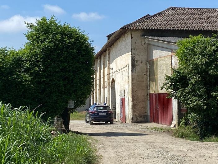 I Carabinieri di Mede intervenuti a Cascina Favina I Carabinieri di Mede intervenuti a Cascina Favina