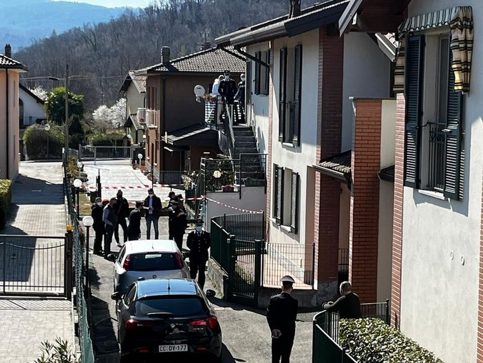 Uccide i figli di 7 e 13 anni e si toglie la vita: follia a Mesenzana