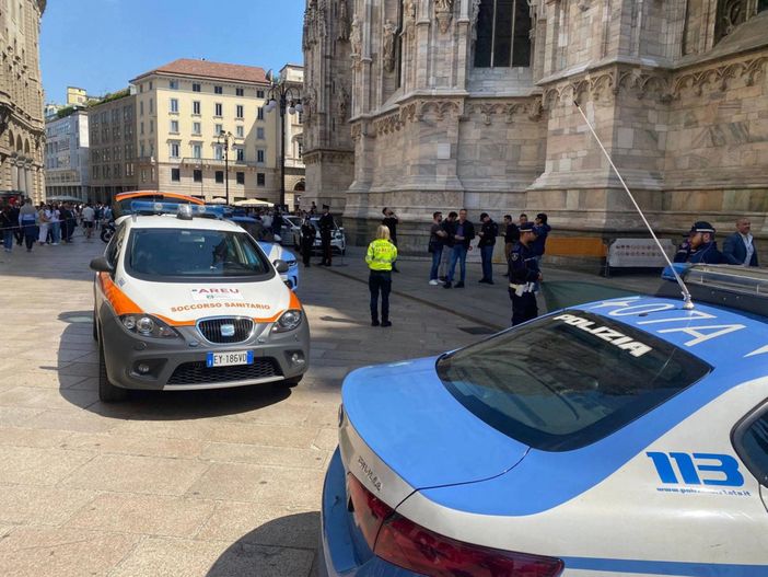 Milano, trovato morto l'evaso sospettato di aver accoltellato un collega: si è lanciato dal Duomo. Rinvenuto anche il cadavere della donna scomparsa