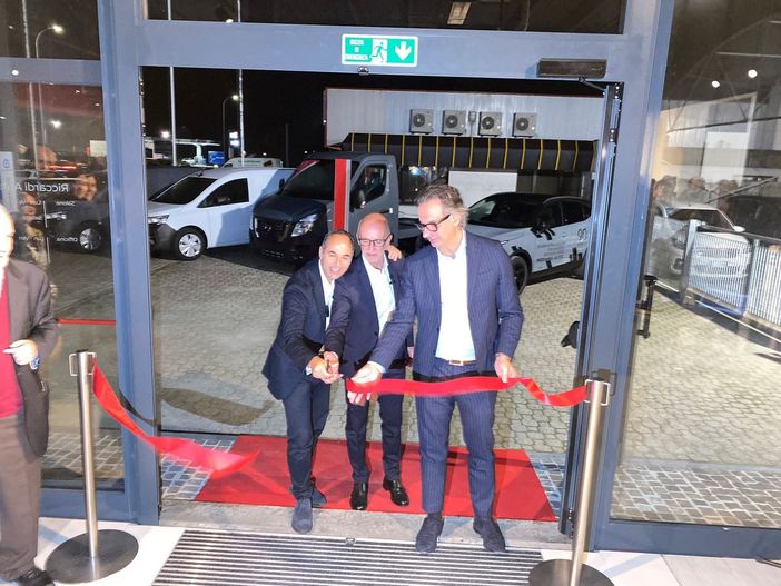 Nissan Riccardi inaugura il nuovo sito di Vigevano Nissan Riccardi inaugura il nuovo sito di Vigevano