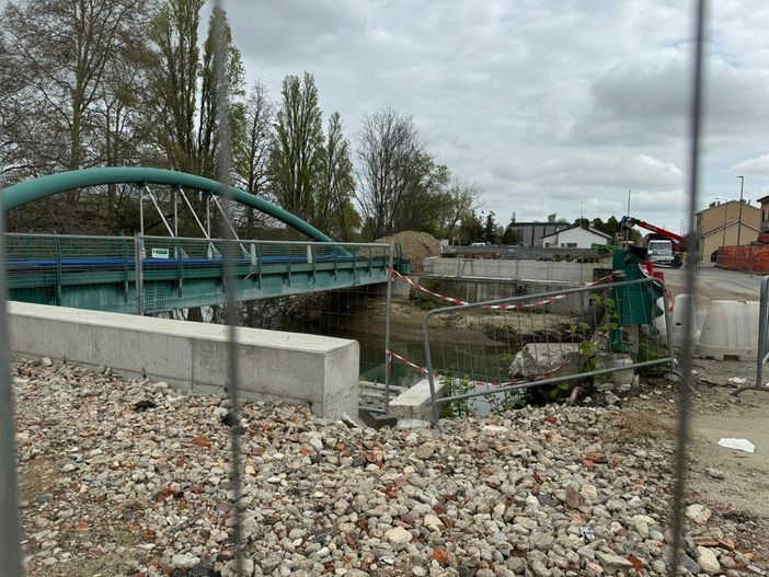 Arrivato a Novara il nuovo ponte del Terdoppio. FOTO