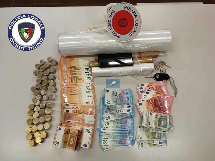 Trecate: operazione antidroga della Pl, in manette un 21enne Trecate: operazione antidroga della Pl, in manette un 21enne