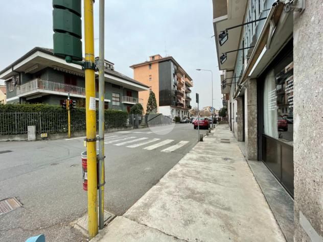 Tentato furto a Magenta in via Sanchioli, scardinato l’ingresso con un trapano Tentato furto a Magenta in via Sanchioli, scardinato l’ingresso con un trapano